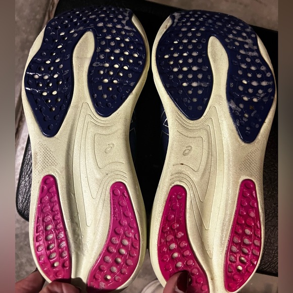 ASICS Nimbus 25 - Picture 3 of 3
